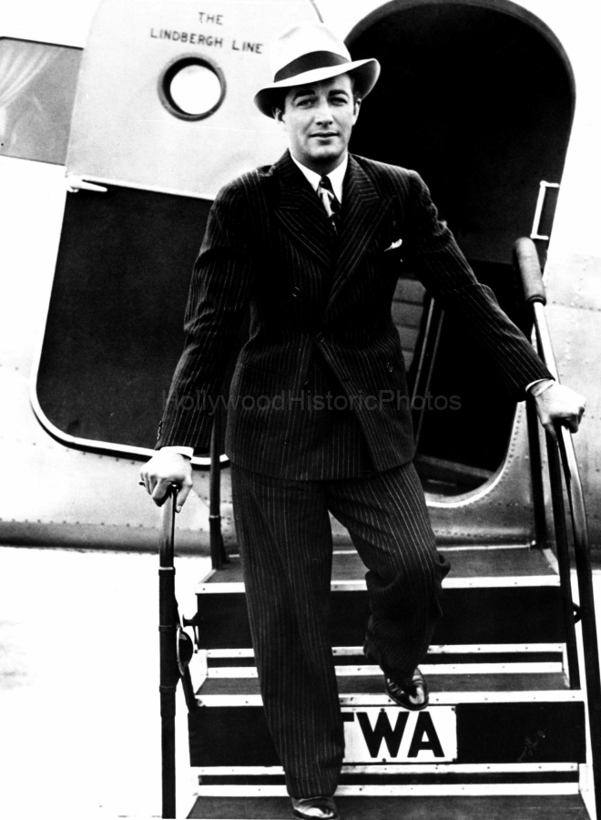 Robert Taylor 1938 WM.jpg